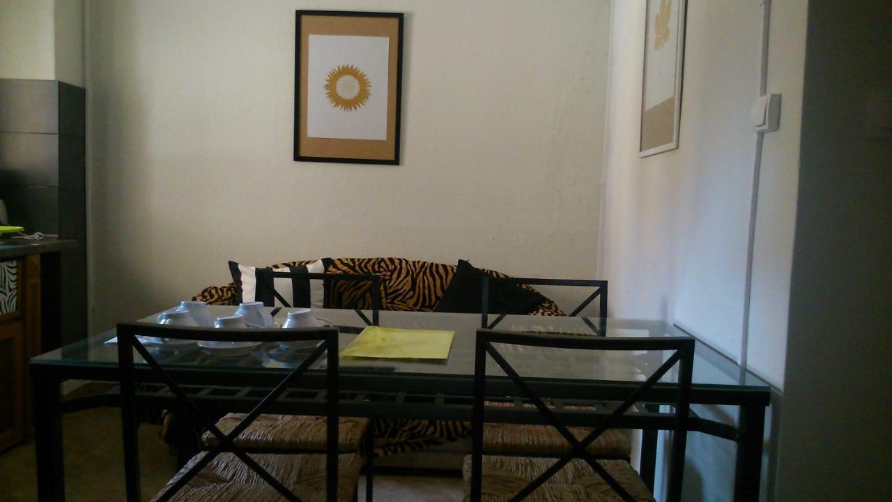 Prime Location Bright Studio City Center Super 5G Wifi 200Mbps With32"Tv سالونيك المظهر الخارجي الصورة